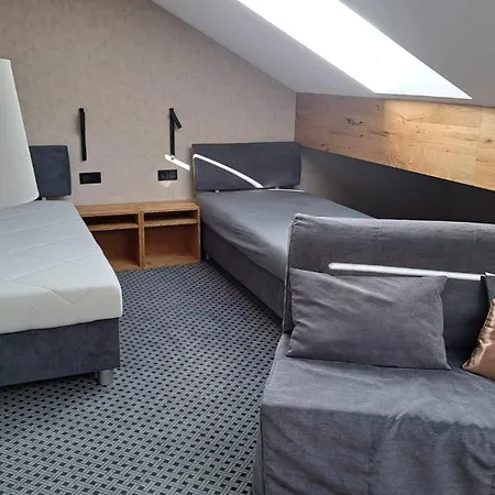 Alpina Apartment *